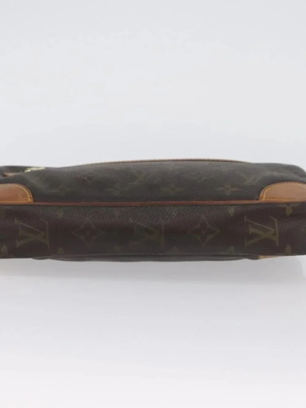 LOUIS VUITTON Monogram Marly Dragonne GM Clutch Bag - Picture 7 of 16